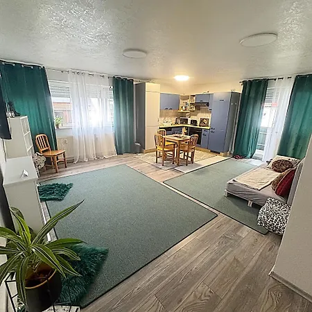 Ferienwohnung * גאיסלינגן אן דר סטייג'